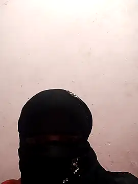 Snapshot of amolicars chatting on 11/09/25, 04:22 amolicars online show from 11/09/25, 04:22