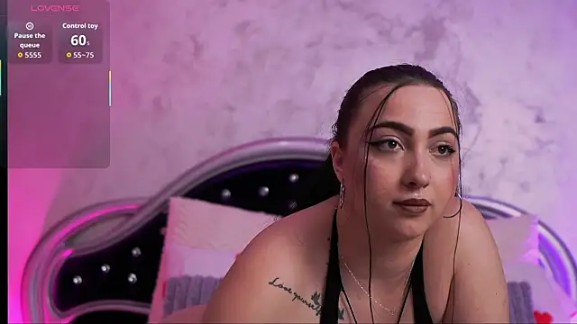 Snapshot of SweetySasha18 chatting on 06/18/26, 05:17 SweetySasha18 online show from 06/18/26, 05:17