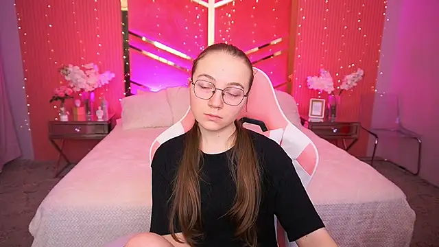 ArrinaWairr online show from 02/12/26, 09:04