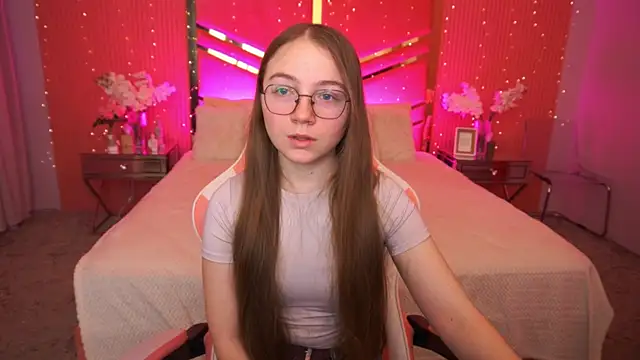 ArrinaWairr online show from 02/26/26, 09:08