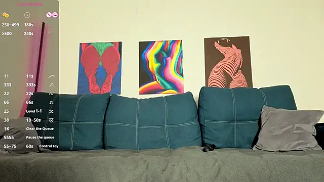 TrixiBell online show from 04/03/26, 04:43