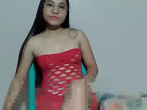 Snapshot of sexypinaybeauty chatting on 05/11/26, 01:39 sexypinaybeauty online show from 05/11/26, 01:39