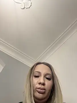 NellyExtraa online show from 04/07/26, 06:41