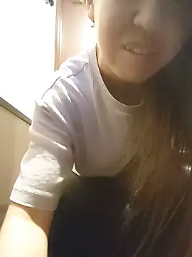 Snapshot of SAKI_saki_01 chatting on 06/11/26, 11:19 SAKI saki 01 online show from 06/11/26, 11:19