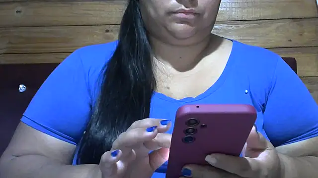 Snapshot of MARRENTINHA34 chatting on 07/30/26, 01:43 MARRENTINHA34 online show from 07/30/26, 01:43