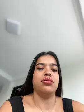 JuanitaMore01 online show from 09/28/25, 08:14