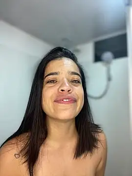 JuanitaMore01 online show from 01/13/26, 10:59