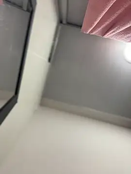 JuanitaMore01 online show from 04/17/26, 08:23