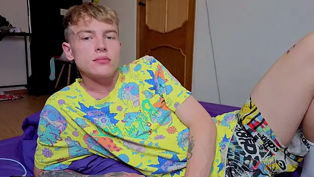 Snapshot of callmealexthx chatting on 09/09/25, 08:19 callmealexthx online show from 09/09/25, 08:19