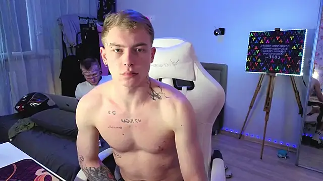 callmealexthx online show from 03/31/26, 12:38