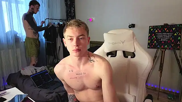 callmealexthx online show from 04/02/26, 11:52