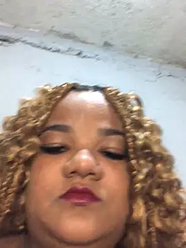 melcarioca1111 online show from 11/07/25, 12:54