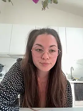 liloush   online show from 04/20/26, 01:47