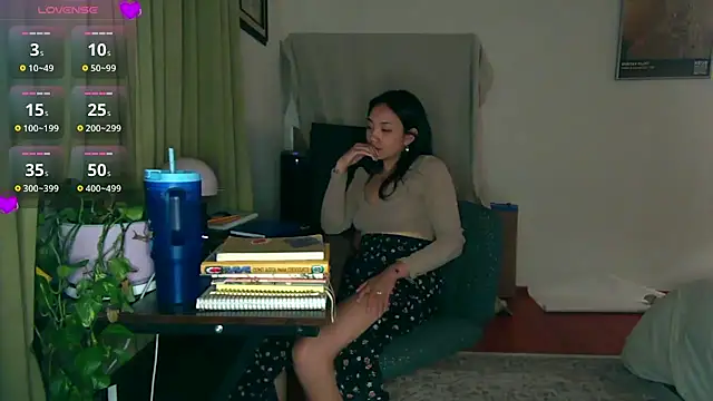 Snapshot of yuzhara chatting on 05/25/26, 04:29 yuzhara online show from 05/25/26, 04:29