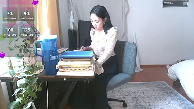 Snapshot of yuzhara chatting on 07/17/26, 04:12 yuzhara online show from 07/17/26, 04:12