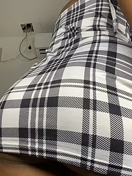 Snapshot of Rousevans_ chatting on 09/27/25, 04:39 Rousevans  online show from 09/27/25, 04:39