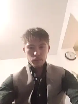 Snapshot of cameron334 chatting on 11/02/25, 07:16 cameron334 online show from 11/02/25, 07:16