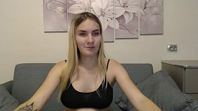 ProstoMaria online show from 10/01/25, 10:21