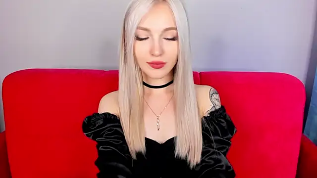 LisaFoxyMe online show from 09/27/25, 08:30