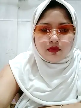 Nusrat-N online show from 04/21/26, 02:51