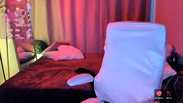 TaisiaHot online show from 12/22/25, 08:55