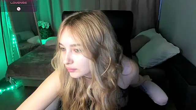 TaisiaHot online show from 03/13/26, 09:05