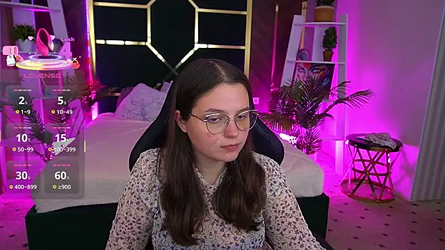 SophieDreamss online show from 09/30/25, 02:00