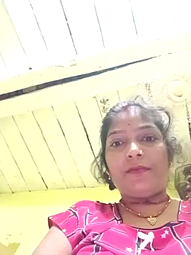 Snapshot of Samiya-143 chatting on 09/19/25, 10:32 Samiya-143 online show from 09/19/25, 10:32