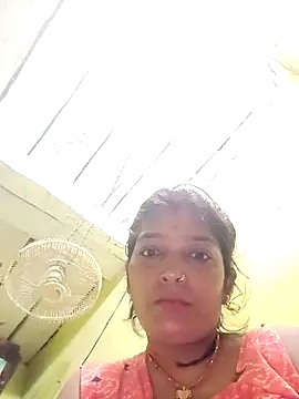 Snapshot of Samiya-143 chatting on 10/03/25, 10:18 Samiya-143 online show from 10/03/25, 10:18