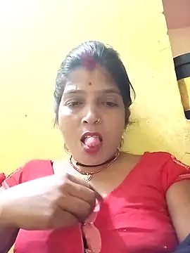 Snapshot of Samiya-143 chatting on 10/10/25, 04:17 Samiya-143 online show from 10/10/25, 04:17