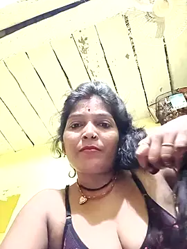 Snapshot of Samiya-143 chatting on 10/12/25, 07:13 Samiya-143 online show from 10/12/25, 07:13