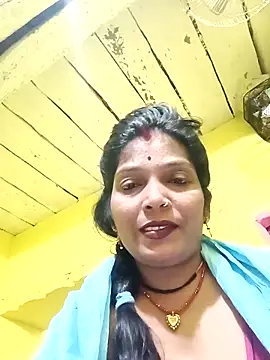 Snapshot of Samiya-143 chatting on 10/18/25, 04:08 Samiya-143 online show from 10/18/25, 04:08