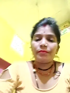 Snapshot of Samiya-143 chatting on 10/23/25, 04:28 Samiya-143 online show from 10/23/25, 04:28