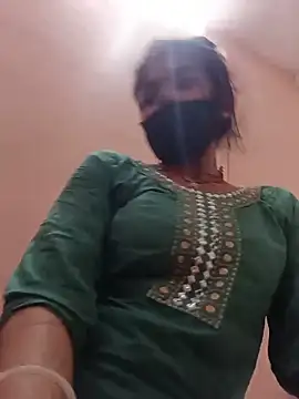 Snapshot of Samiya-143 chatting on 06/14/26, 04:31 Samiya-143 online show from 06/14/26, 04:31