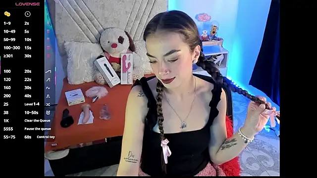 Mia Victoria22 online show from 07/15/26, 06:02