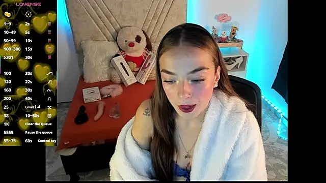 Mia Victoria22 online show from 07/23/26, 02:20