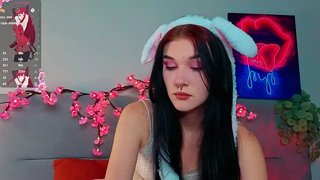 JenniferSullivan online show from 10/26/25, 09:10