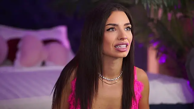 Snapshot of LalaRoze chatting on 09/20/25, 06:42 LalaRoze online show from 09/20/25, 06:42