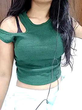 Snapshot of trending_tamizhachii chatting on 09/23/25, 01:52 trending tamizhachii online show from 09/23/25, 01:52