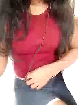 Snapshot of trending_tamizhachii chatting on 09/26/25, 09:57 trending tamizhachii online show from 09/26/25, 09:57