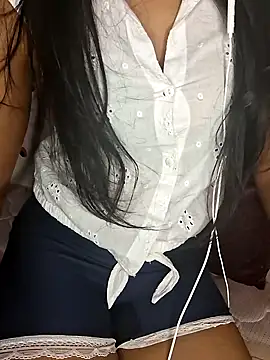 trending tamizhachii online show from 11/17/25, 07:19