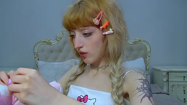 MistyMarlo online show from 04/19/26, 06:21