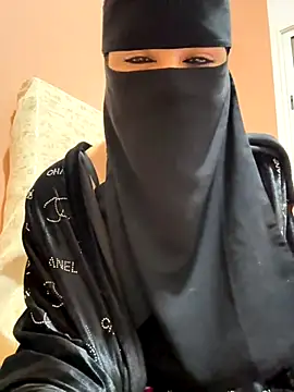  Laiali  online show from 12/03/25, 11:30