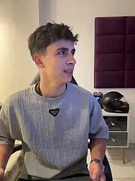 AdrianRinaldi online show from 01/11/26, 01:49