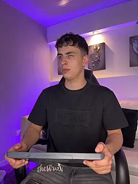 AdrianRinaldi online show from 04/09/26, 08:03