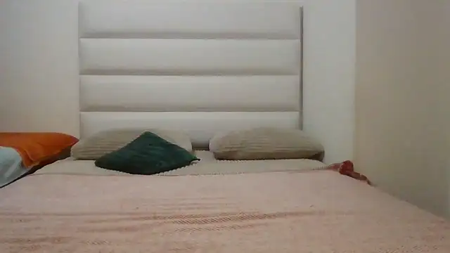 SexyNonnyy online show from 02/17/26, 01:35