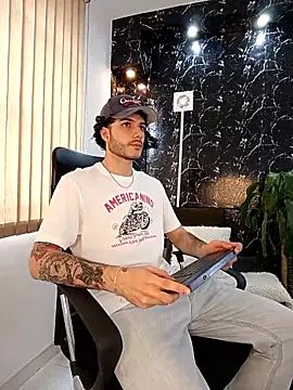 Rafael Mendezz online show from 03/26/26, 08:36