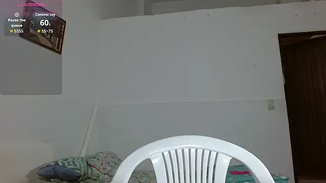 CanelaDeluxe online show from 02/09/26, 02:54