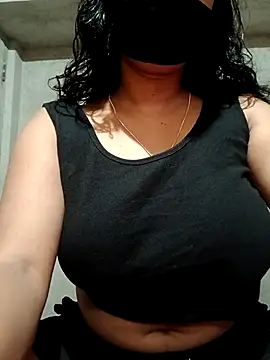 DiyaRoy49 online show from 10/03/25, 09:28