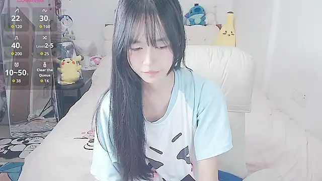 Snapshot of stupidcat5227 chatting on 10/24/25, 06:54 stupidcat5227 online show from 10/24/25, 06:54